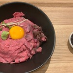 フェリーチェ - ローストビーフ丼