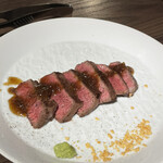 黒毛和牛焼肉 白か黒 - 