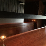 カフェ・鈴木 - この意匠が左官工事？鏝ですか？質感が合ってとてもすてきでした。