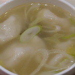 ビストロ茶葉蘭 - 餃子スープ