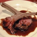 Pijon - 主菜　仔羊背肉のロティ　バルサミコスソース