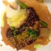 Sucre - 牛ランプ肉のステーキ  こちらも味噌味のソース