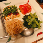 Spice Table. - 前菜2人前♪