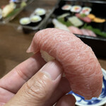 喜美寿司 - シャリは小ぶりだがネタはデカイ