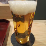 帰燕 - 自分はグラスビールから。軽くて持ちやすいグラスです。