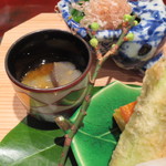 帰燕 - なまこのコノワタ和え。