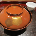 帰燕 - お椀が出てきました。