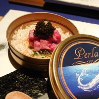 肉割烹 肉かぶく - キャビアとカイノミのユッケ