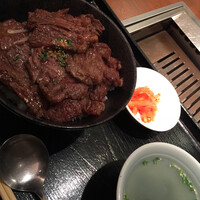 焼肉家 KAZU 神楽坂 - 美味しそう(^_^)なんだっけ？