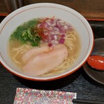 らぁ麺 かりん - 鶏塩ラーメン(大盛)