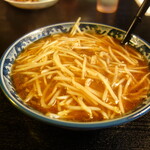 寿楽 - もやしラーメン（¥800税込み）