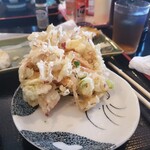 まさか - かき揚げいろいろ入っていますね！