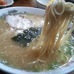 幸龍 - 後半はプツンと切れる軽快な歯切れに変わるしなやかな食感。