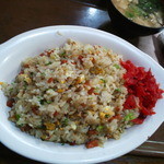 「焼きめし」 ４８０円  焼き飯＋味噌汁＋ｻｰﾋﾞｽのｶｸﾃｷで、単品なのに、ほぼ定食ｗｗ