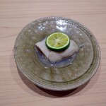 Sushi Kokoro - 北海道の 牡蠣 60度 温め冷やして 煮汁をかけ 4日間繰り返します  