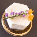 Patisserie Chez KOBE - 柚子ショコラのアップです