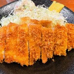 Nikomi Izakaya Tora - とんかつ定食