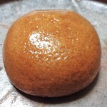 丸屋本店 - 料理写真:黒糖饅頭