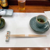 天冨良 よこ田 - テーブルセットと、鰻のスープ