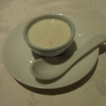 四川豆花飯荘 - 杏仁豆腐