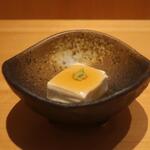 こころや - お通しの胡麻豆腐