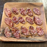 blanc cotta - イベリコ豚の白カビサラミ(700円)