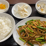 華林 - 華林(にんにくの芽と豚肉の炒め)
