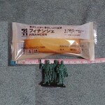 セブンイレブン - フィナンシェ32.5g　127円　全長9cm