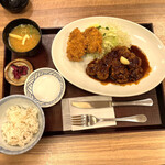 とんかつととろろ膳 かつ麦 - 