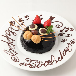 記念日やお祝いに！黒猫特製ホールケーキ♪
