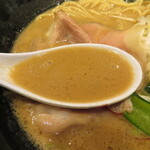 Menya Shichiriya - スープ