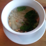 キンカオコン - ランチスープ（ワンタンと青菜）