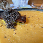 やまぐち - ④クレープ〜上からオーストラリア産黒トリュフ、鰻、マンゴー、エシャロットを黄身濃いめの卵たっぷりクレープで