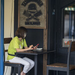 Yasuda Burger - テラス席。