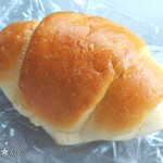 LAWSON - 料理写真:塩バターロール