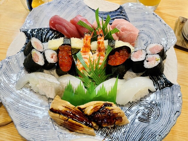 Tomo Zushi photo 2