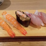 寿司 築地日本海 - エビ　カニ味噌　真鯛　計135㌘
