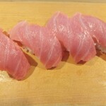 寿司 築地日本海 - 大トロ109,5㌘