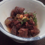 居酒屋 福 - 牛筋煮込み　　七味をかけて。