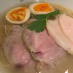 麺処 山一 - 玉チャーシューめん（990円）