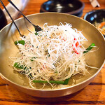 韓国家庭料理 青鶴洞 - ◎ ネギサラダ　990円見た目と違って甘めの味付け。