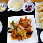 Chuukai Zakaya Gyouza Bou Hachi Fuku - 酢豚定食