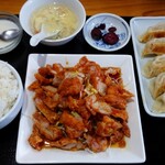 Chuukai Zakaya Gyouza Bou Hachi Fuku - 油淋鶏定食