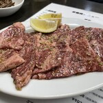 焼肉 栄養楼 - 