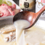 Tori Ichizu - ８時間煮込んだ”秘伝のスープ”を使った「水炊き」は絶品！！