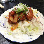 がばちょ - 辛い赤ウィンナー（サラダ多めでお願い）