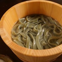 黒茶屋 - 釜揚げよもぎうどん