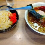 Ganso Sapporo Ya - 半炒飯と半煮干しラーメンの半々セット 1,100円 ♪