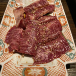 あか牛焼肉専門 和牛一頭流 肉萬 - 特選ハラミ　¥1850
