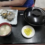 中西食堂 - サザエ丼つぼ焼きセット1200円